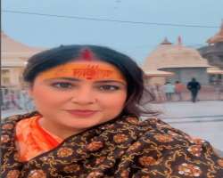 She loves travelling and visited Mahakaleshwar in Ujjain in early 2024.